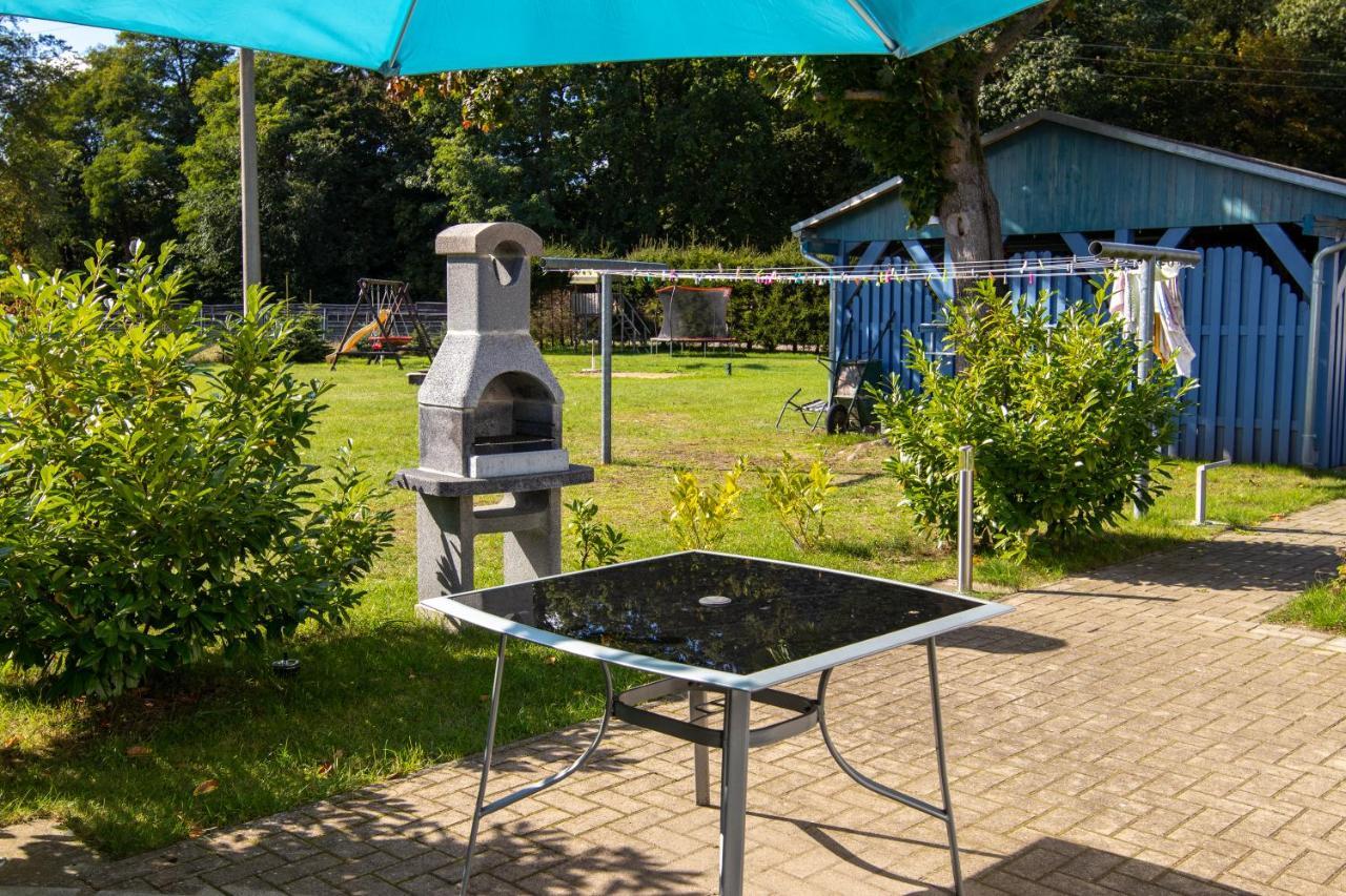 Bungalow Am Waldrand バース エクステリア 写真
